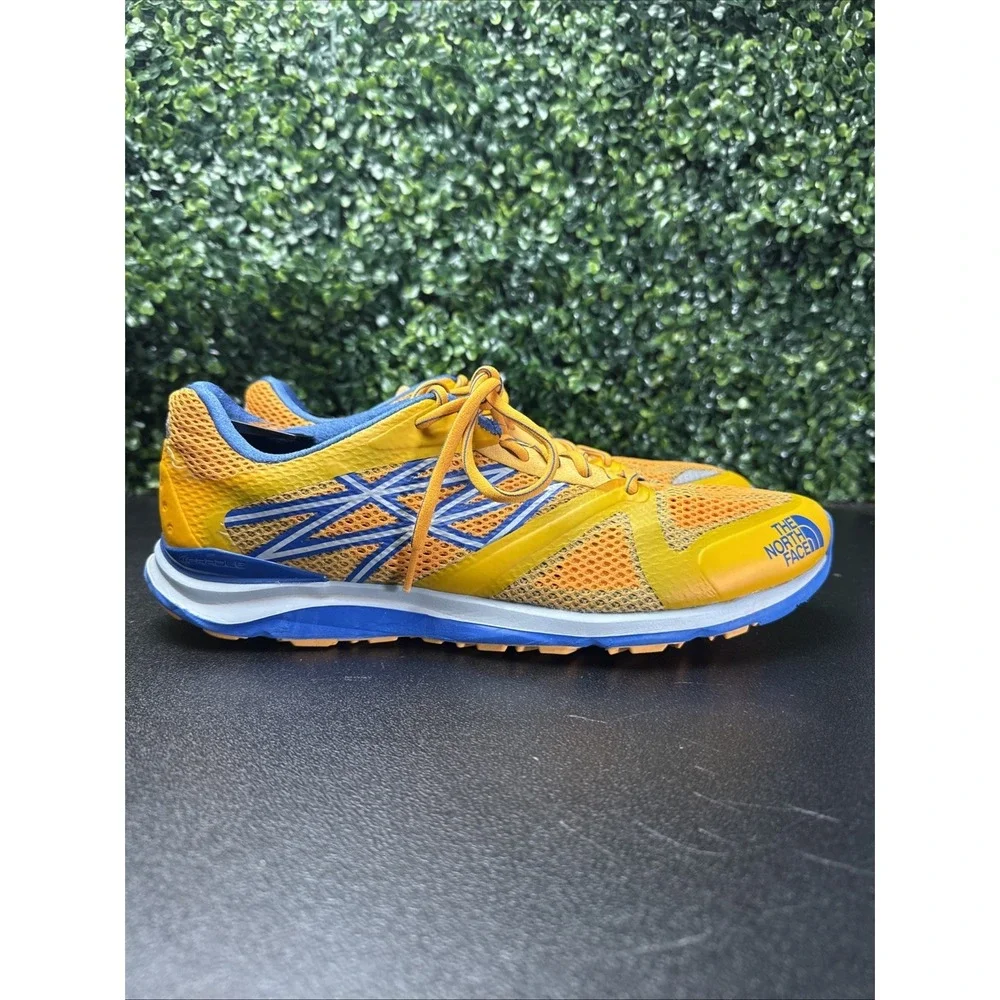 The North Face Hyper-Track Guide running shoes Men's Size 11.5 Sneakers
